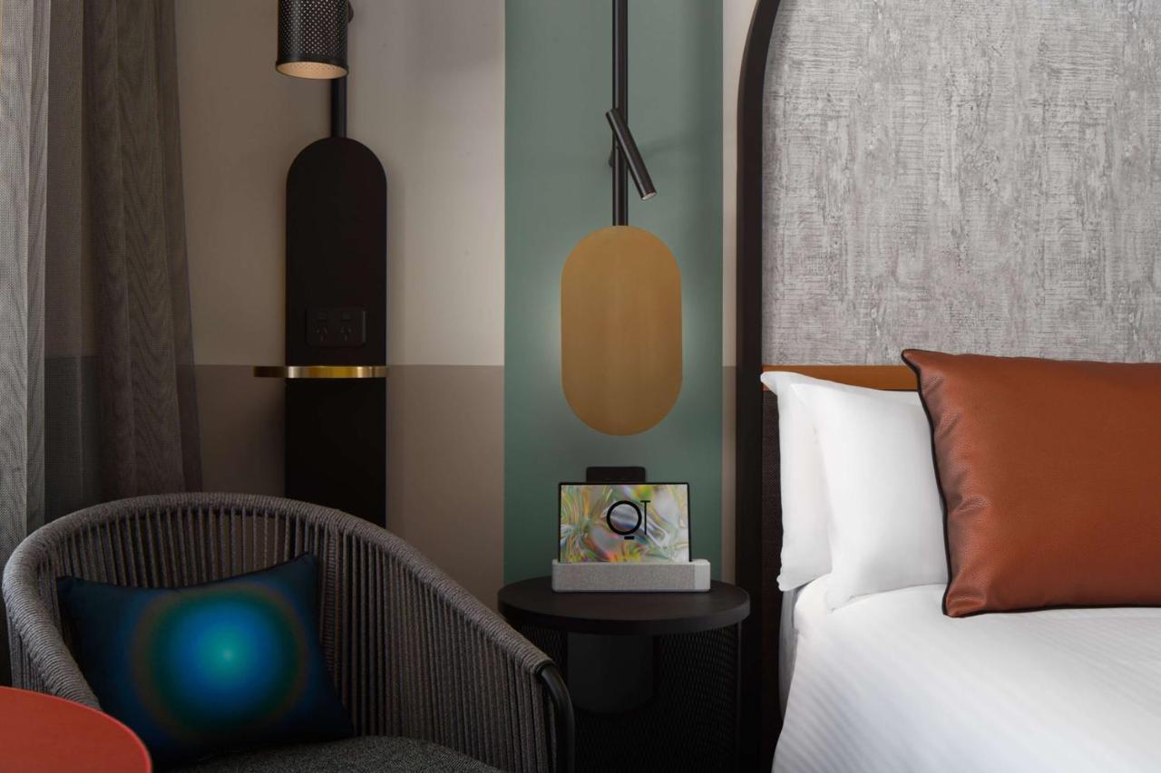 Qt Newcastle Hotel Ngoại thất bức ảnh A smart hotel room